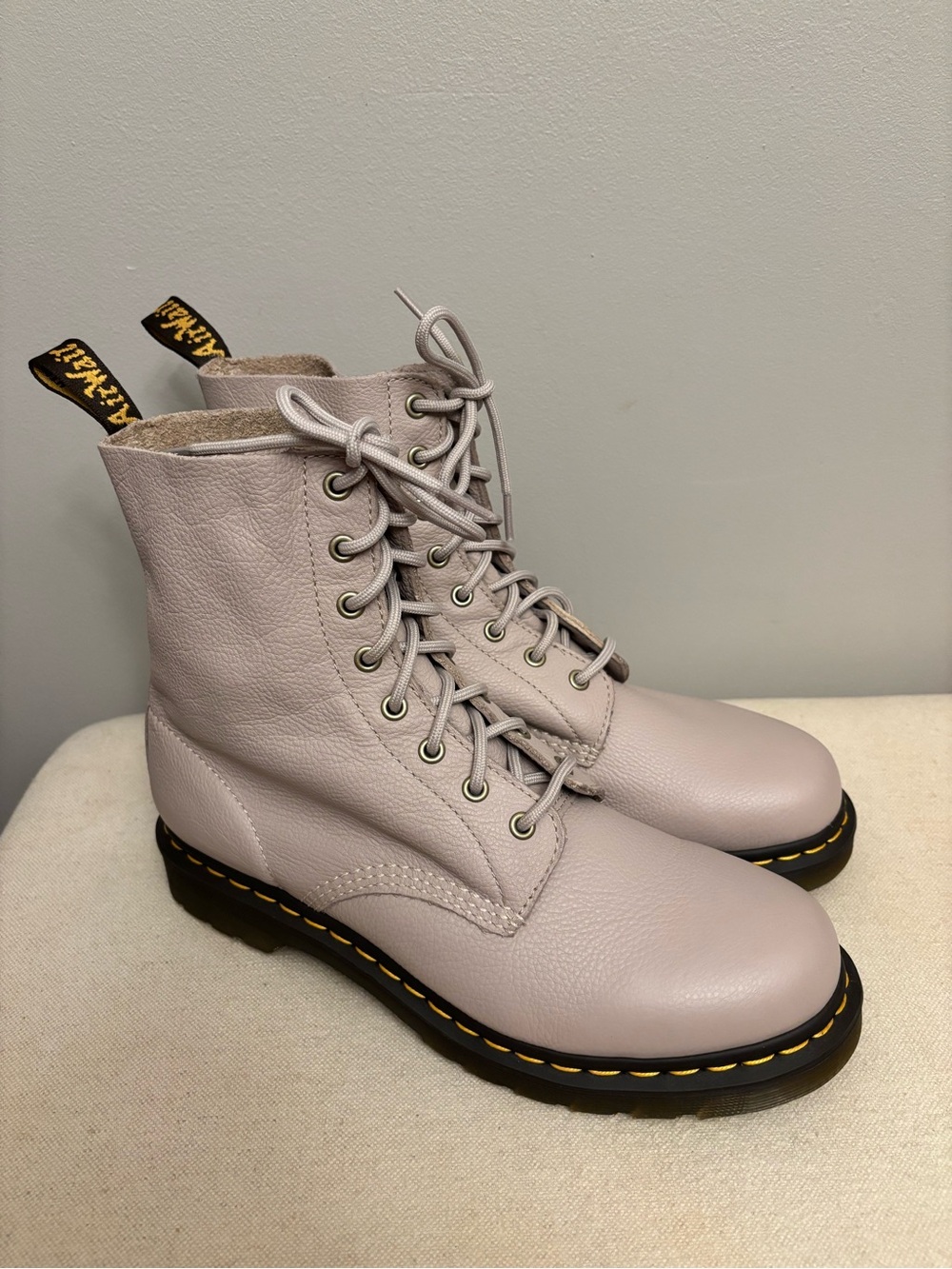 Dr. Martens 1460 Pascal Virginia Leather Boots Vintage Taupe Size 11 EUC